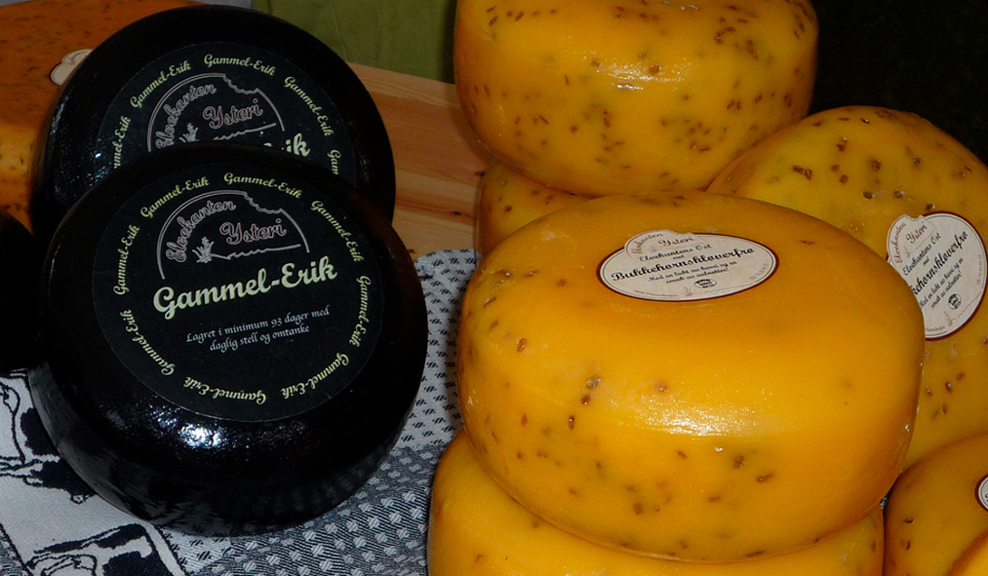 Oster fra Elvekanten ysteri